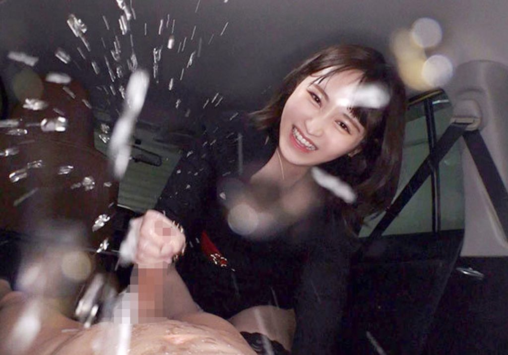 こんな噴いてぇー恥ずかしいねぇーｗｗｗ♡メガネのM男を調教&手コキ追撃の男の潮吹きでテンション爆アゲの小悪魔痴女お姉さん