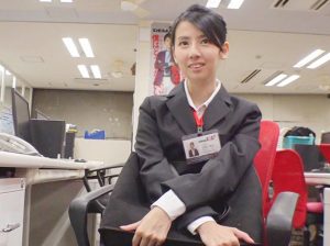 貧乳スレンダーのOLお姉さんを監督志望の社員がガチ口説き~甘えるように母性に訴えハメ撮り懇願で即ハメ性交の社内姦♡