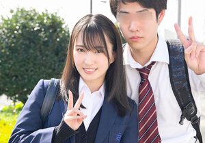 制服ロリの可愛いJKが最愛カレシのチンポ当てクイズでまさかの失敗~罰ゲームは鏡越しのNTR即ハメSEXで恋愛カップルの崩壊危機♡