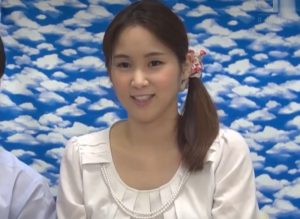 ヤリ盛り欲求不満な熟女に賞金提示でフェラ抜きオファー♡愛息のチンポを無我夢中でしゃぶる…禁断の一線超えたお母さん♡