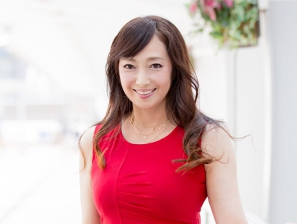 筋肉マッチョのイケメン竿師のガチ口説きに乙女回帰の膣キュン発情～スレンダー巨乳の美魔女が真っ昼間からNTR不倫の即ハメSEX