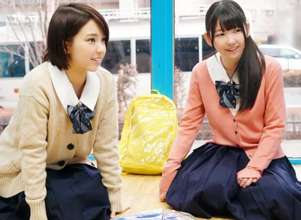 「イヤぁ漏れちゃ…ぅう♡」純情ウブっ娘のJK美少女たちが腟内洗浄の初体験に発情＆メス発動でなし崩しの即ハメ乱交でチンポ挿入