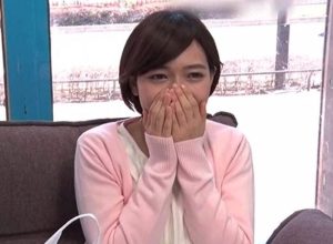 (MM号)え?嘘っ…!?もぉこんなおっきく?絶倫過ぎる早漏男子の連続おかわりSEXに…ショートカットOLお姉さんがガチイキ絶頂