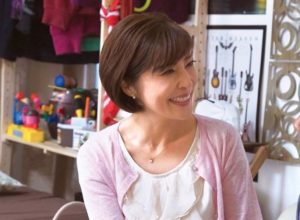 《熟女ナンパ》私おばさんだけど…イイの?♡若いイケメンの部屋で夢見心地なショートカットの人妻が…チンポ挿入で淫乱覚醒♡