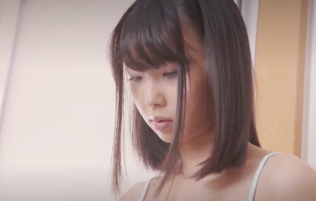 「チャンス到来ぃい」両親不在中にヲタ兄狂喜♡微乳スレンダーの可愛い妹にアニコス着衣を強要＆鬼畜な家庭内レイプの近親相姦♡